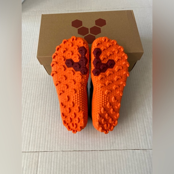 NWT Vivobarefoot PRIMUS TRAIL 111 Black Molten Lava Womens Shoes sz EU 40 US 9 - Picture 11 of 16